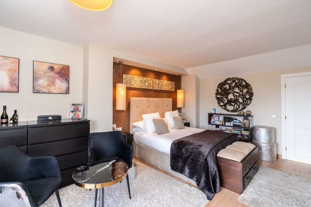 3 bedroom Apartment for sale in Bel-Air, Estepona with pool - € 595,000 (Ref: 8886305)