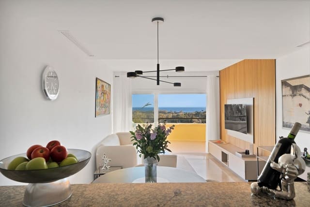 2 bedroom Apartment for sale in Elviria, Marbella with pool - € 549,000 (Ref: 8891314)