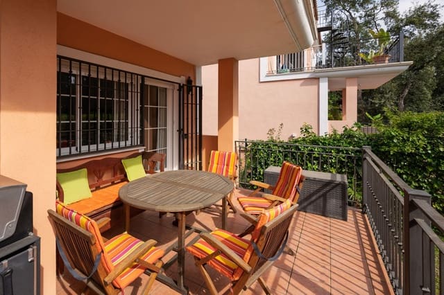 5 sypialnia Willa na sprzedaż w El Rosario, Marbella z basenem - 1 100 000 € (Ref: 8893345)