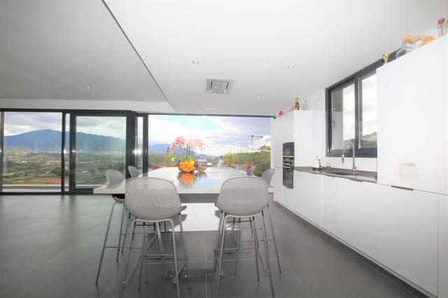 4 sypialnia Willa na sprzedaż w La Cala Golf, Mijas z basenem - 1 300 000 € (Ref: 8916248)