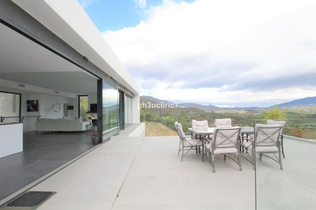 4 sypialnia Willa na sprzedaż w La Cala Golf, Mijas z basenem - 1 300 000 € (Ref: 8916248)