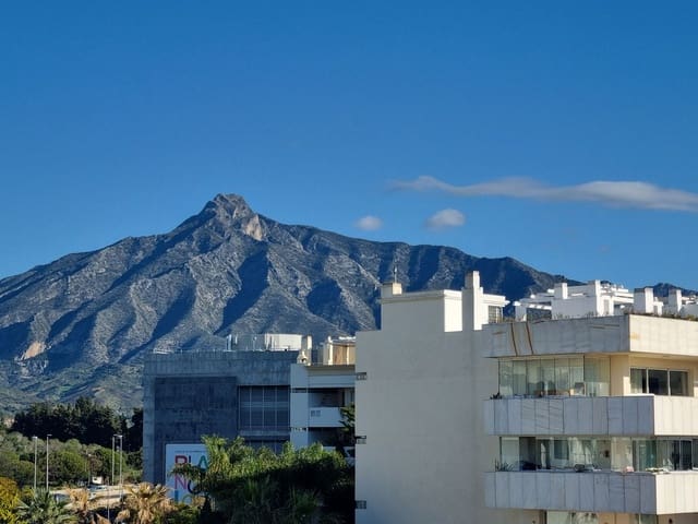 2 chambre Appartement à vendre à Puerto Banus, Marbella avec piscine - 570 000 € (Ref: 8930042)