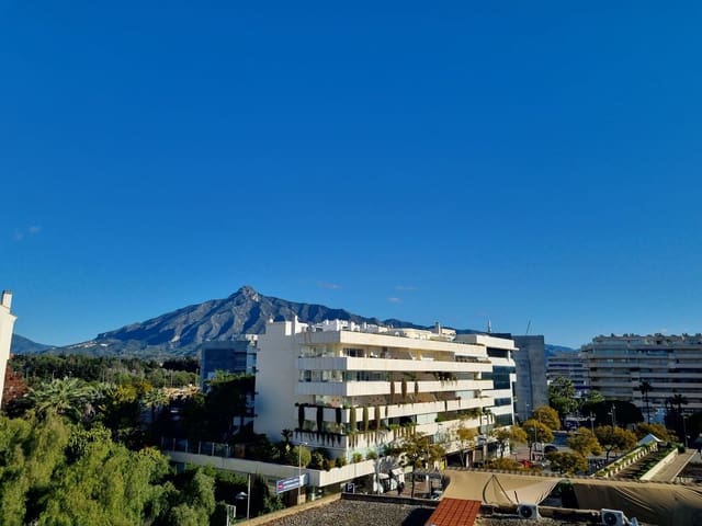 2 chambre Appartement à vendre à Puerto Banus, Marbella avec piscine - 570 000 € (Ref: 8930042)