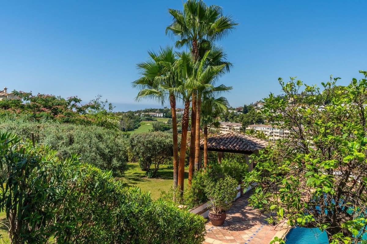 6 soveværelse Villa til salg i Nueva Andalucia med swimmingpool - € 3.500.000 (Ref: 8957855)