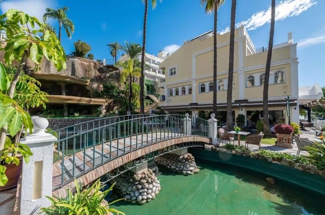 3 camera da letto Attico in vendita in Aloha Golf, Marbella con piscina - 770.000 € (Rif: 8957864)