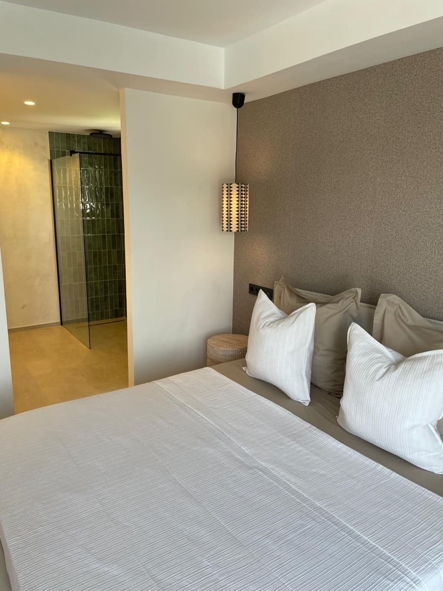 3 Zimmer Penthouse zu verkaufen in Aloha Golf mit Pool - 770.000 € (Ref: 8957864)