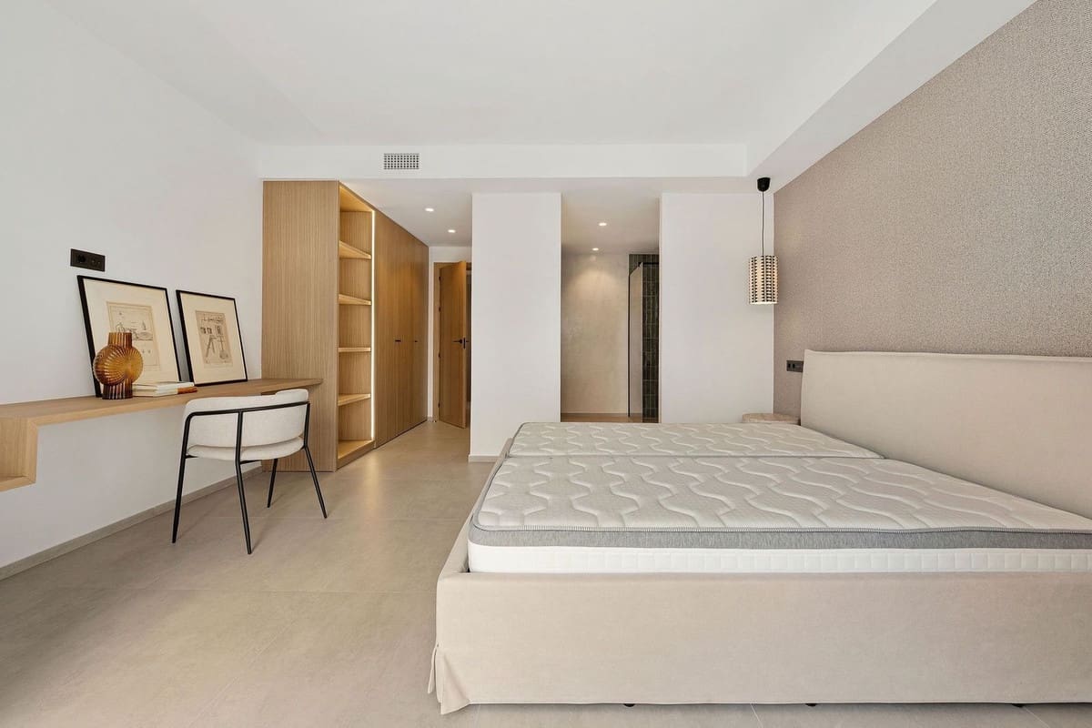 3 Zimmer Penthouse zu verkaufen in Aloha Golf mit Pool - 749.000 € (Ref: 8957864)
