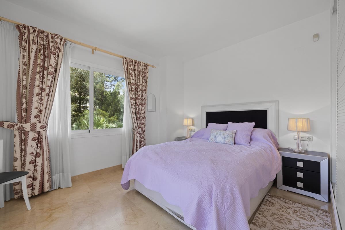 4 soverom Leilighet til salgs i Marbella med svømmebasseng - € 945 000 (Ref: 8957886)