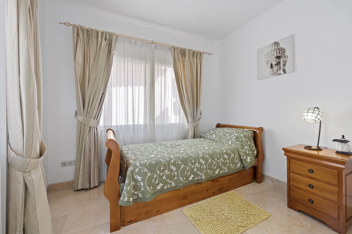 4 quarto Apartamento para venda em Marbella com piscina - 945 000 € (Ref: 8957886)
