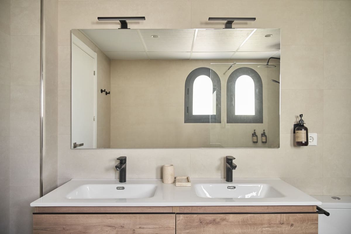 3 soveværelse Byhus til salg i El Paraiso med swimmingpool - € 549.000 (Ref: 8994782)