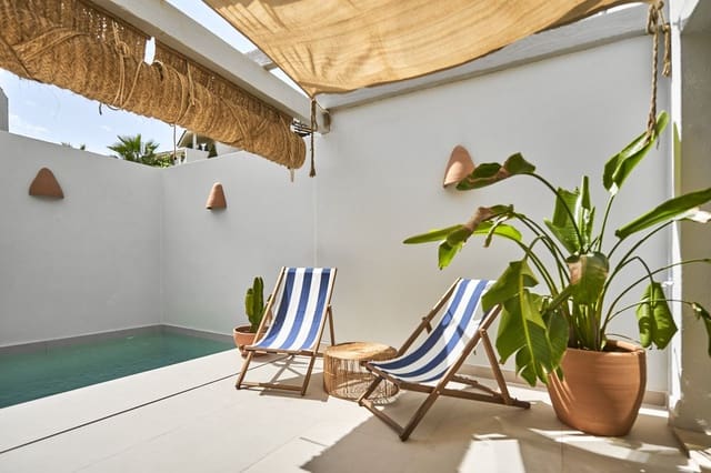 3 bedroom Townhouse for sale in El Paraiso, Estepona with pool - € 595,000 (Ref: 8994782)