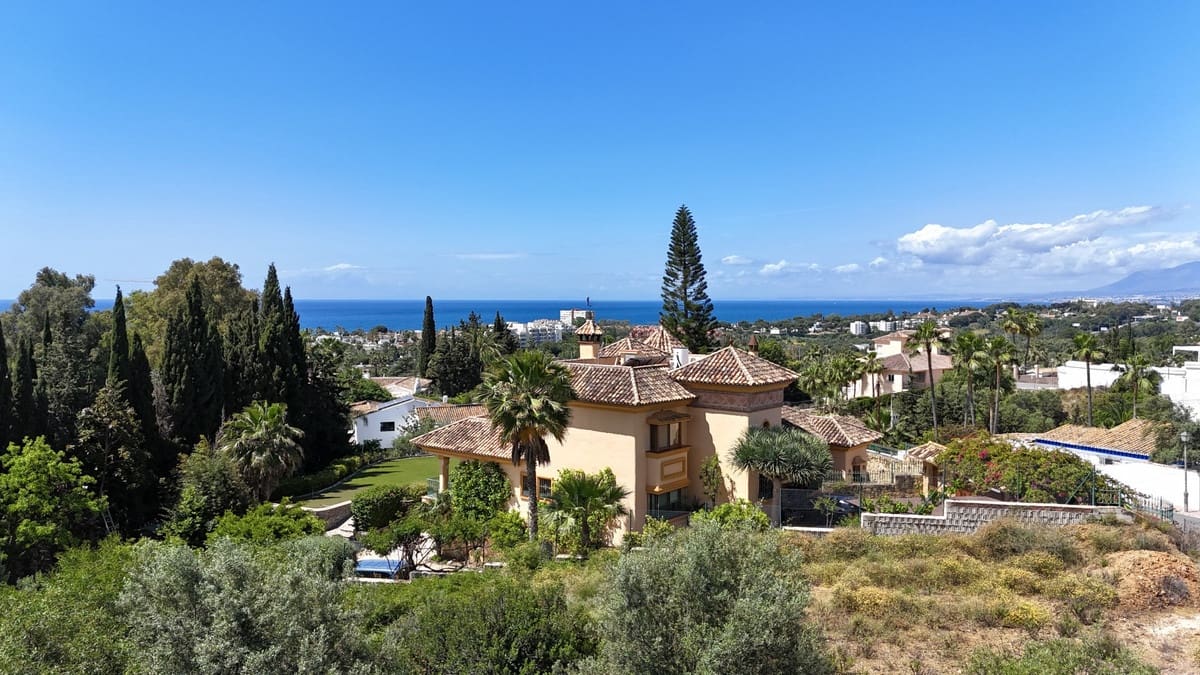 Grunde uden byggetilladelser til salg i El Rosario - € 750.000 (Ref: 8994793)