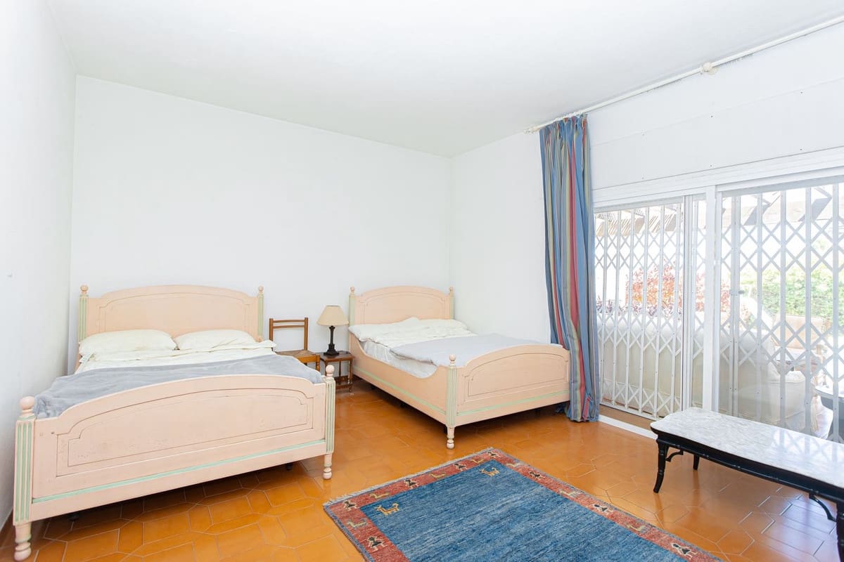 8 soveværelse Villa til salg i Nueva Andalucia med swimmingpool - € 3.500.000 (Ref: 8994797)