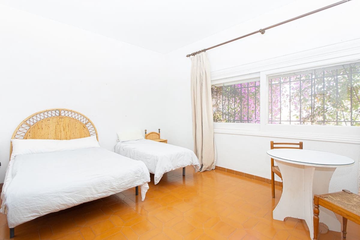 8 soveværelse Villa til salg i Nueva Andalucia med swimmingpool - € 3.500.000 (Ref: 8994797)