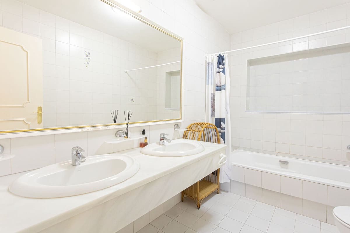 8 soveværelse Villa til salg i Nueva Andalucia med swimmingpool - € 3.500.000 (Ref: 8994797)