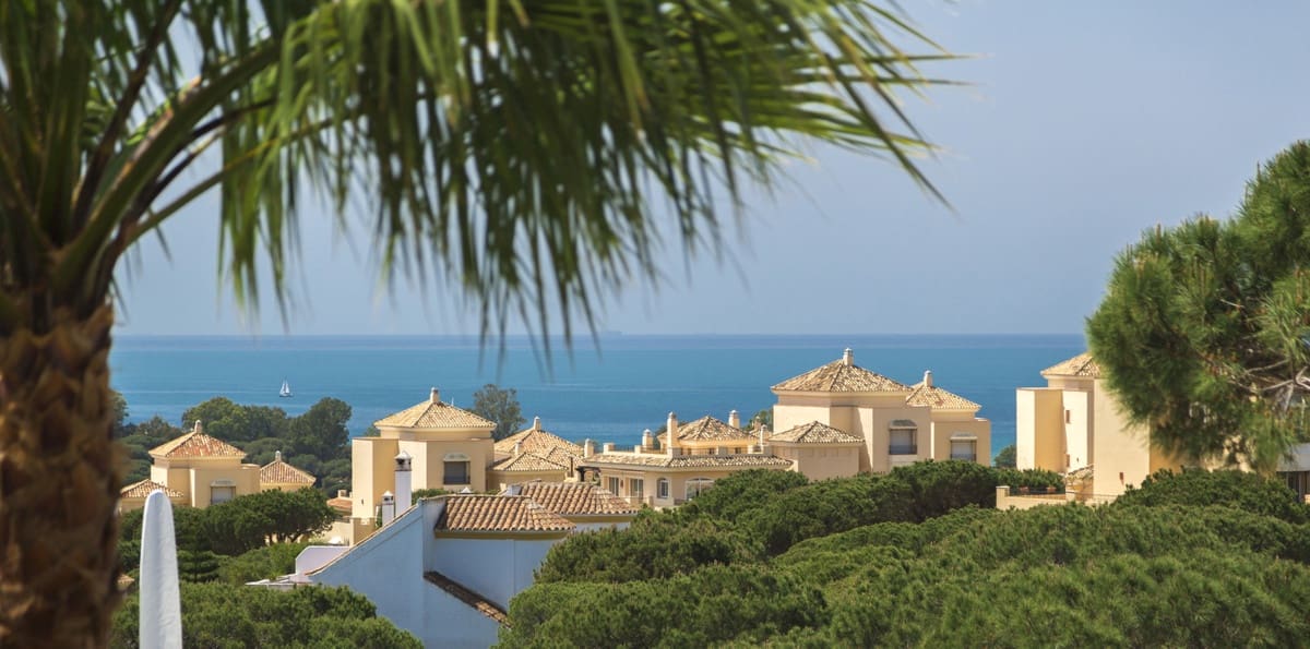 4 soveværelse Villa til salg i Elviria med swimmingpool - € 2.440.000 (Ref: 8994798)