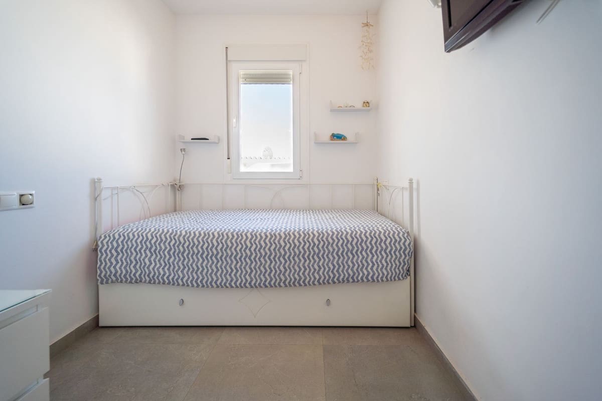 2 soveværelse Byhus til salg i Mijas Costa med swimmingpool - € 460.000 (Ref: 8994808)