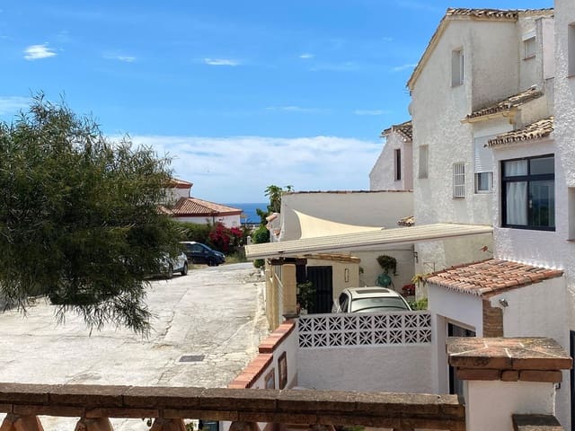 4 quarto Casa em Banda para venda em Calahonda, Mijas com piscina - 459 000 € (Ref: 8994822)