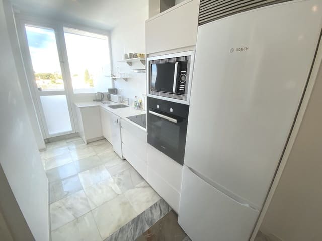 3 Zimmer Apartment zu verkaufen in Puerto Banus, Marbella mit Pool - 599.000 € (Ref: 8994824)