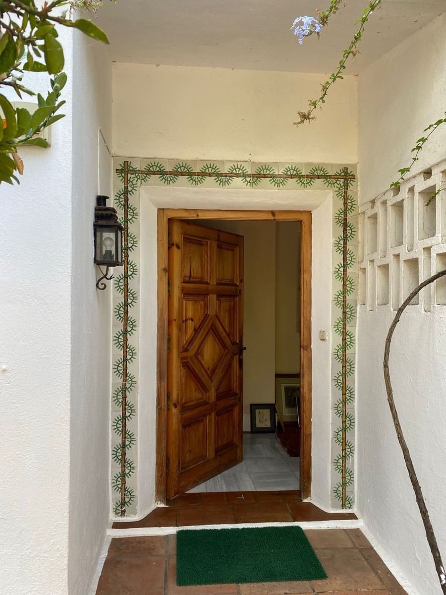 4 soveværelse Villa til salg i Guadalmansa med swimmingpool - € 2.200.000 (Ref: 9015127)