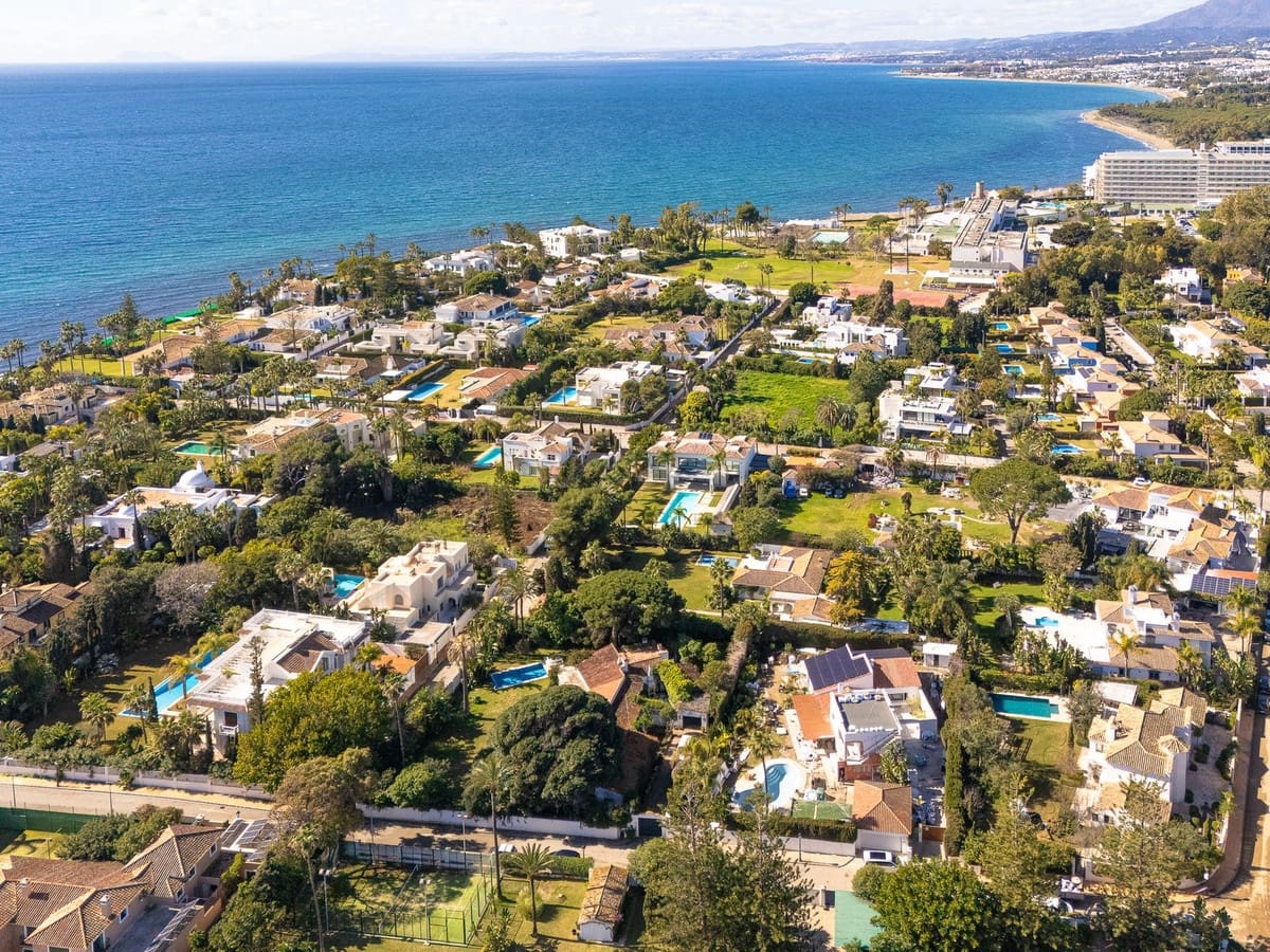 4 soveværelse Villa til salg i Guadalmansa med swimmingpool - € 2.200.000 (Ref: 9015127)