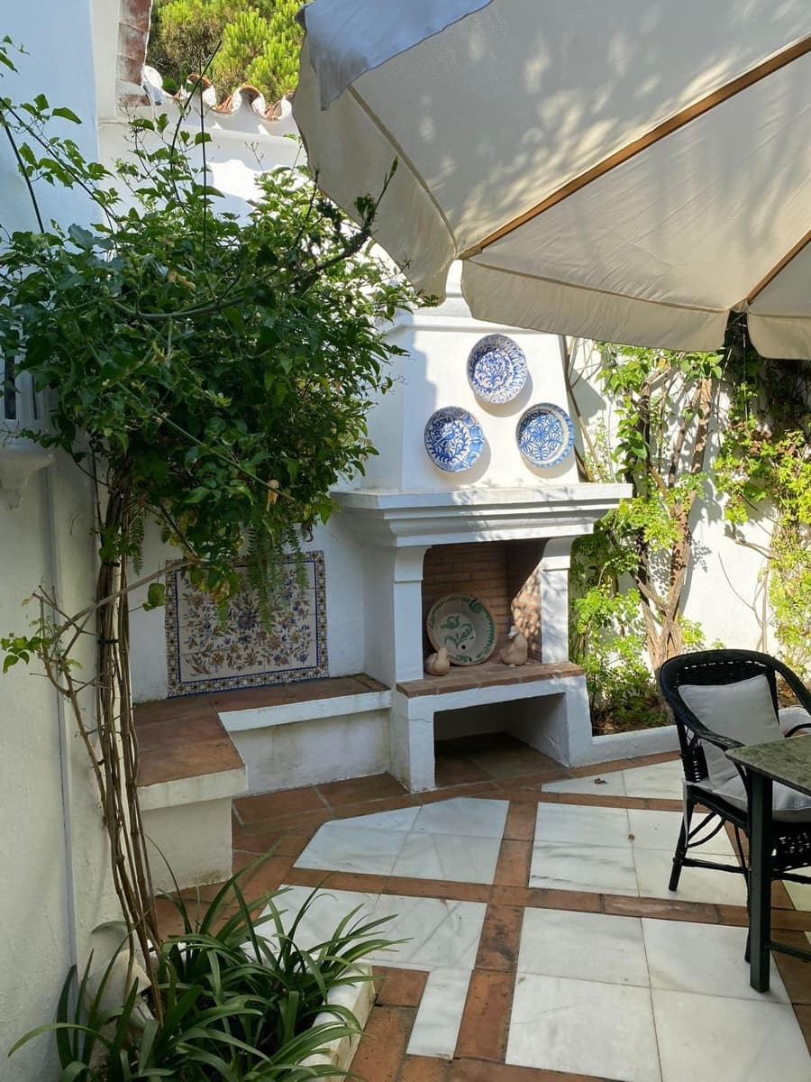 4 bedroom Villa for sale in Guadalmansa with pool - € 2,200,000 (Ref: 9015127)