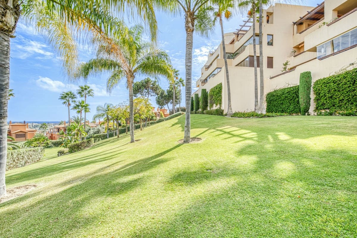 2 soveværelse Lejlighed til salg i Benahavis med swimmingpool - € 435.000 (Ref: 9015148)