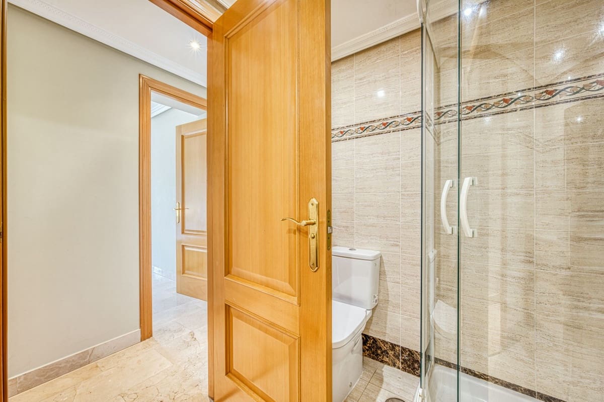 2 soverom Leilighet til salgs i Benahavis med svømmebasseng - € 435 000 (Ref: 9015148)