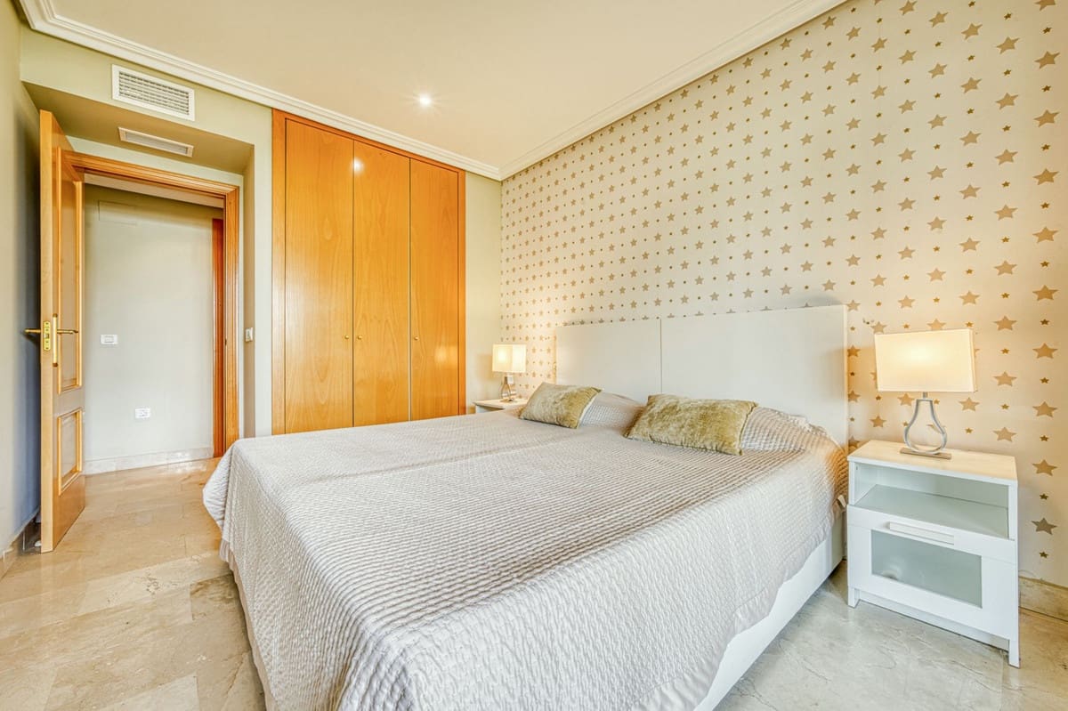 2 Zimmer Apartment zu verkaufen in Benahavis mit Pool - 435.000 € (Ref: 9015148)