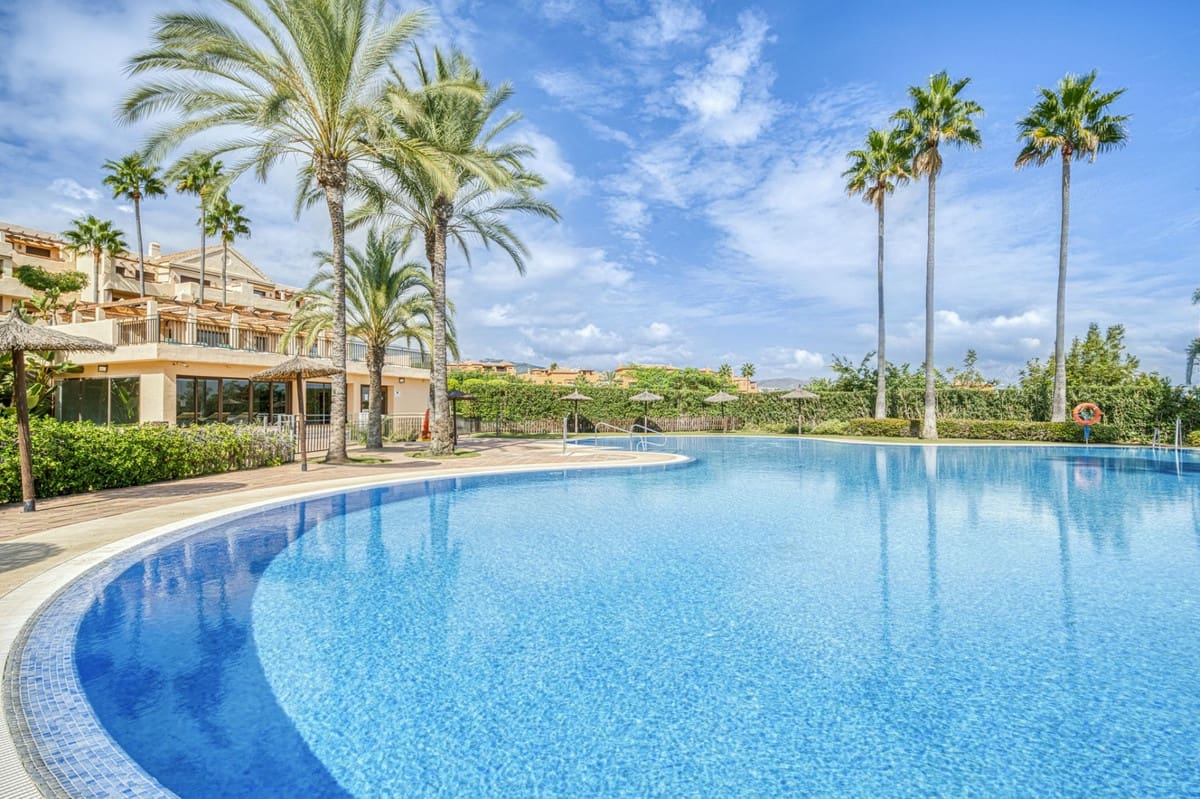 2 Zimmer Apartment zu verkaufen in Benahavis mit Pool - 435.000 € (Ref: 9015148)