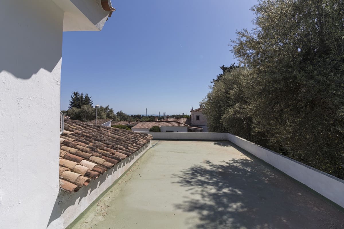 9 soveværelse Villa til salg i Elviria med swimmingpool - € 1.295.000 (Ref: 9015159)
