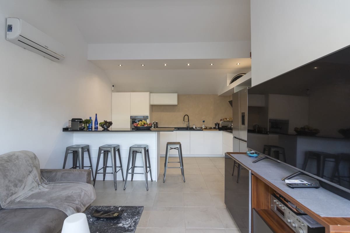 9 soveværelse Villa til salg i Elviria med swimmingpool - € 1.395.000 (Ref: 9015159)