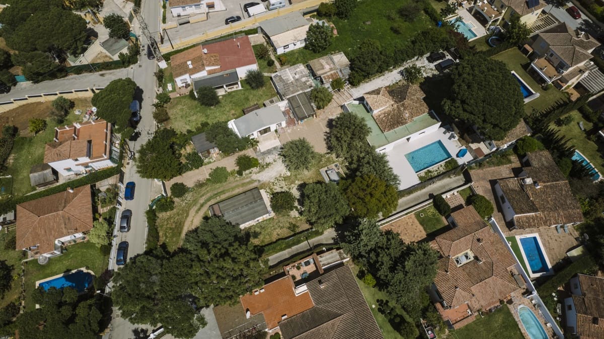 9 soveværelse Villa til salg i Elviria med swimmingpool - € 1.395.000 (Ref: 9015159)