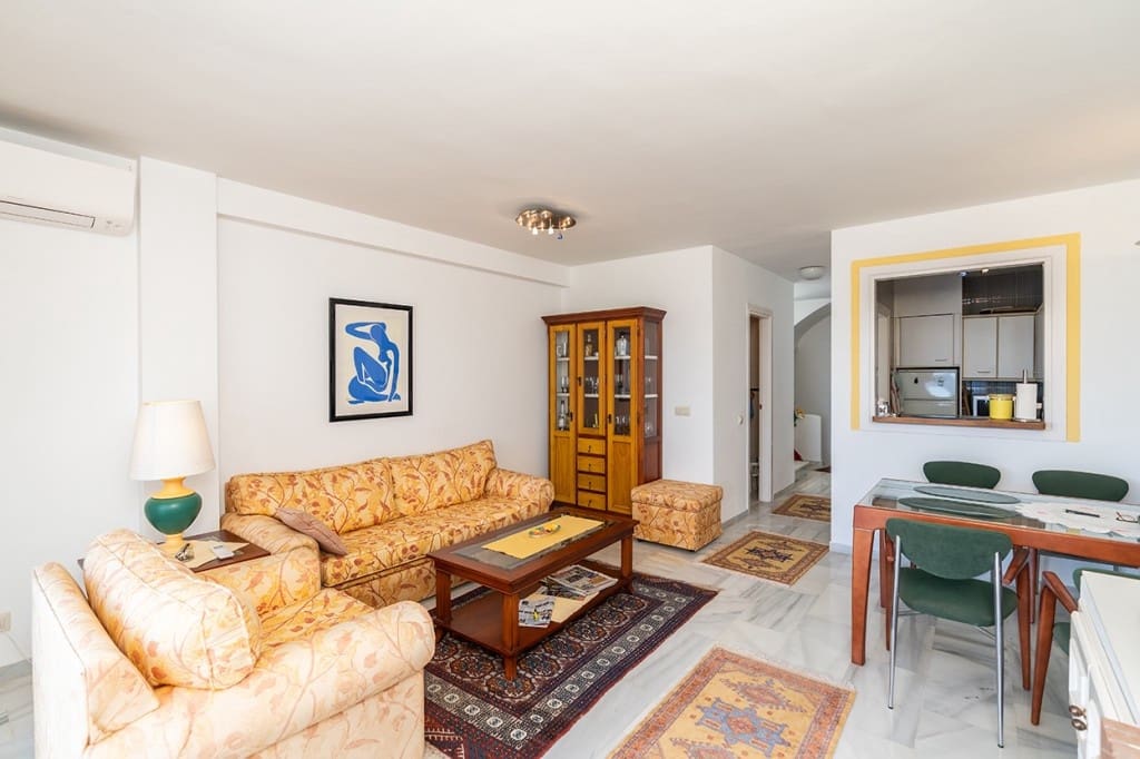 2 slaapkamer Appartement te koop in Calahonda met zwembad - € 579.000 (Ref: 9024228)