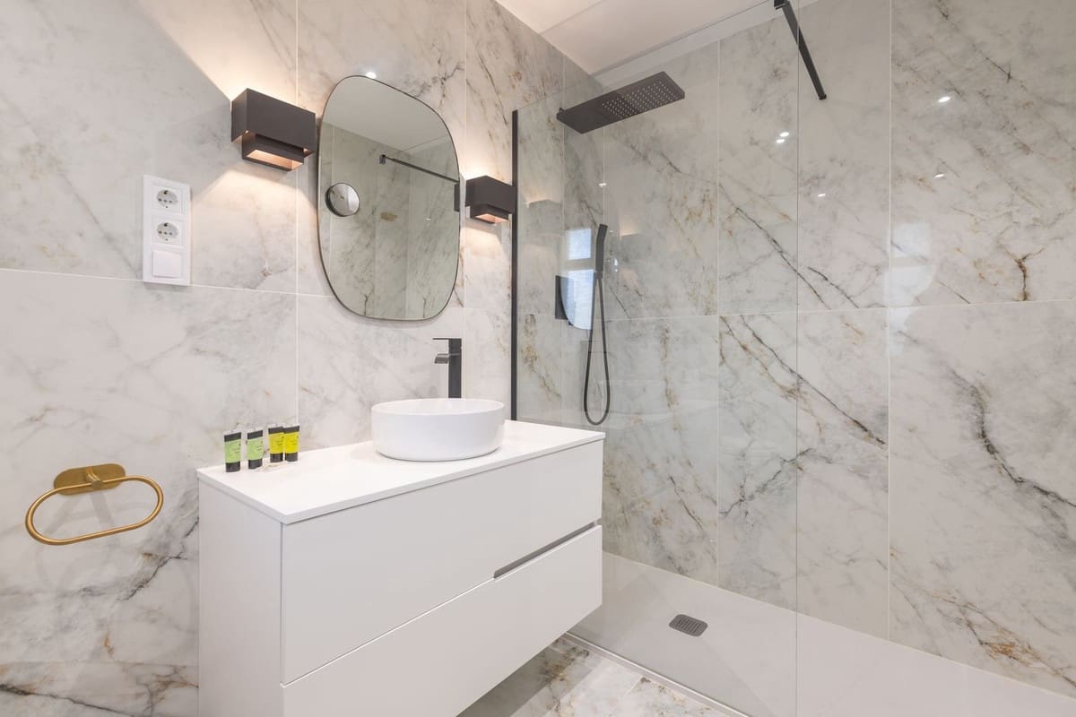 2 soveværelse Penthouse til salg i Elviria med swimmingpool - € 950.000 (Ref: 9040629)