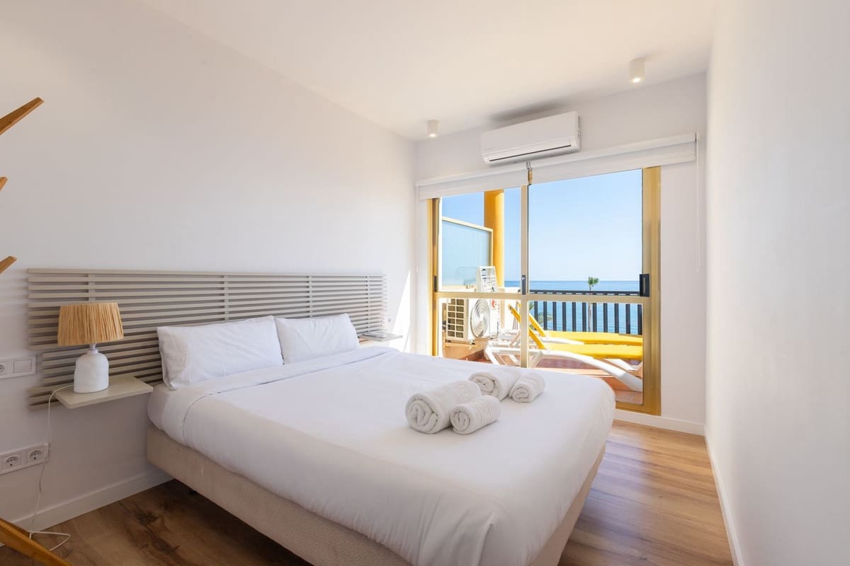 2 soveværelse Penthouse til salg i Elviria med swimmingpool - € 950.000 (Ref: 9040629)