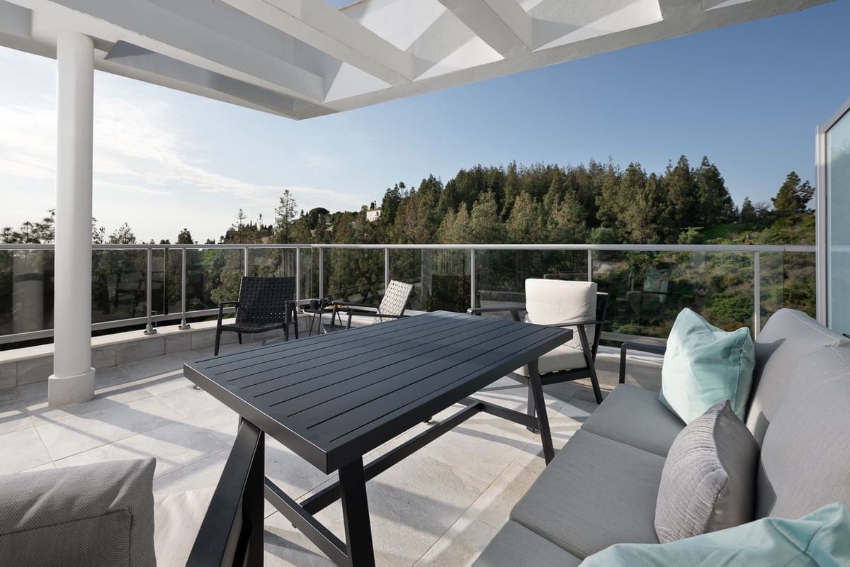 3 slaapkamer Appartement te koop in El Chaparral met zwembad - € 550.000 (Ref: 9081898)