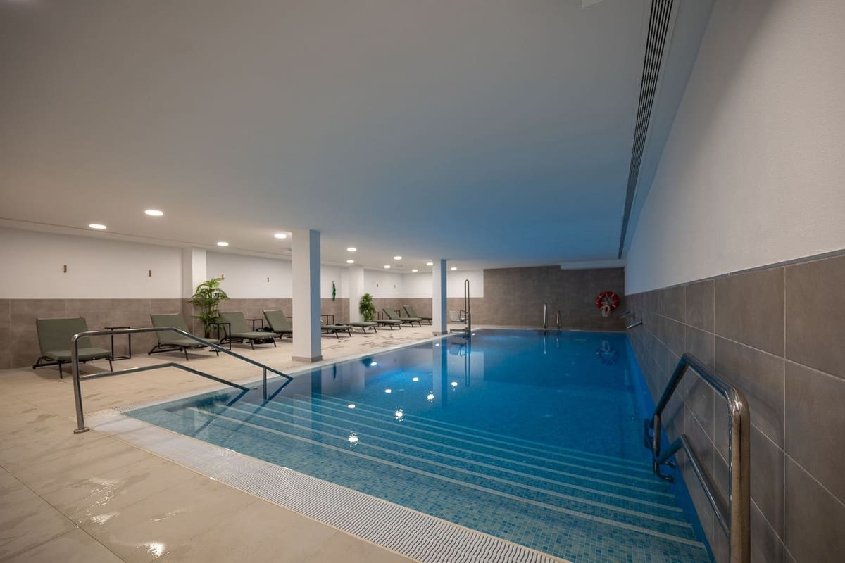 3 slaapkamer Appartement te koop in El Chaparral met zwembad - € 550.000 (Ref: 9081898)