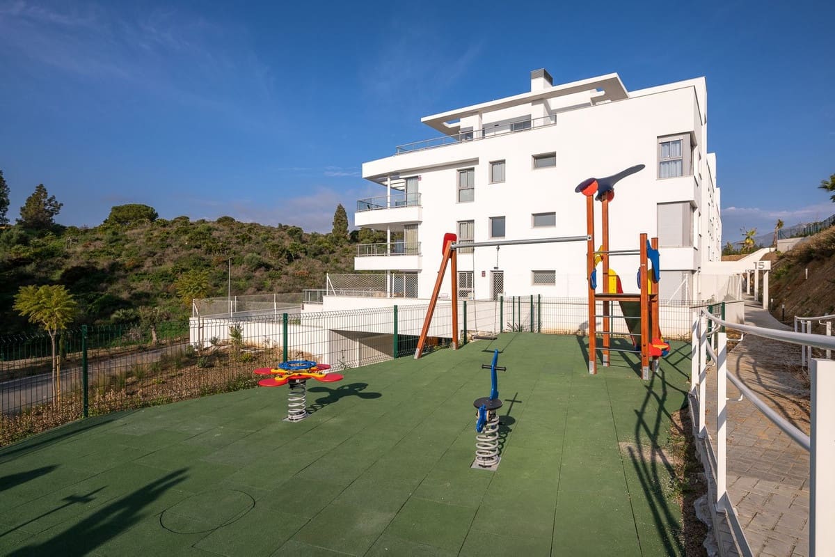 3 slaapkamer Appartement te koop in El Chaparral met zwembad - € 550.000 (Ref: 9081898)