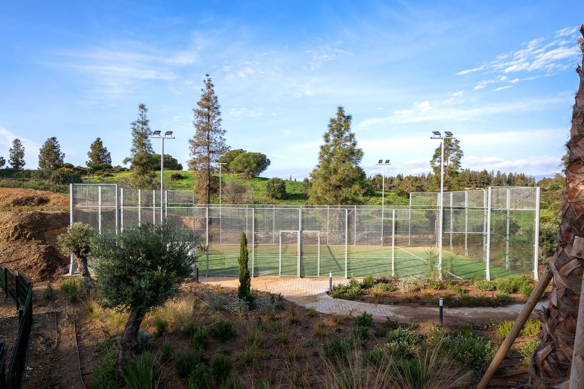 3 slaapkamer Appartement te koop in El Chaparral met zwembad - € 550.000 (Ref: 9081898)