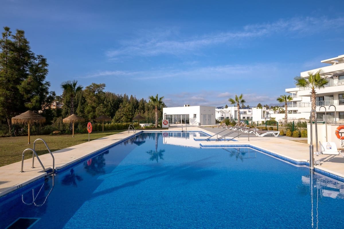 3 slaapkamer Appartement te koop in El Chaparral met zwembad - € 550.000 (Ref: 9081898)