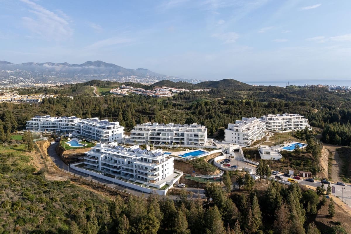 3 slaapkamer Appartement te koop in El Chaparral met zwembad - € 550.000 (Ref: 9081898)