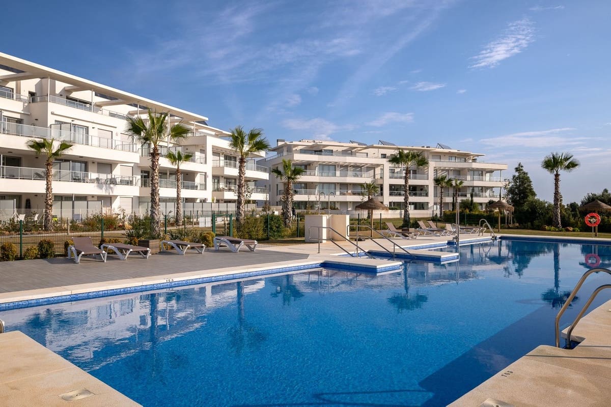 3 bedroom Apartment for sale in El Chaparral with pool - € 550,000 (Ref: 9081898)