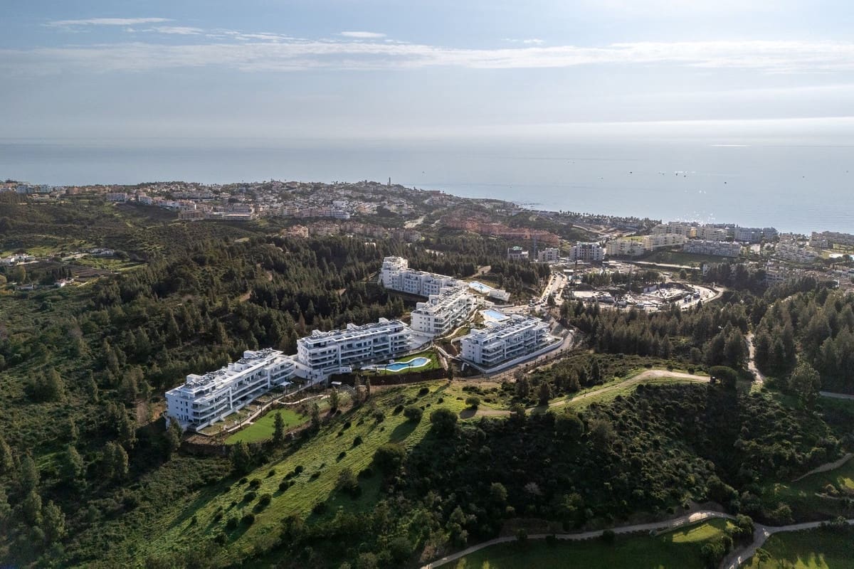 Apartamento de 3 habitaciones en El Chaparral en venta con piscina - 550.000 € (Ref: 9081898)