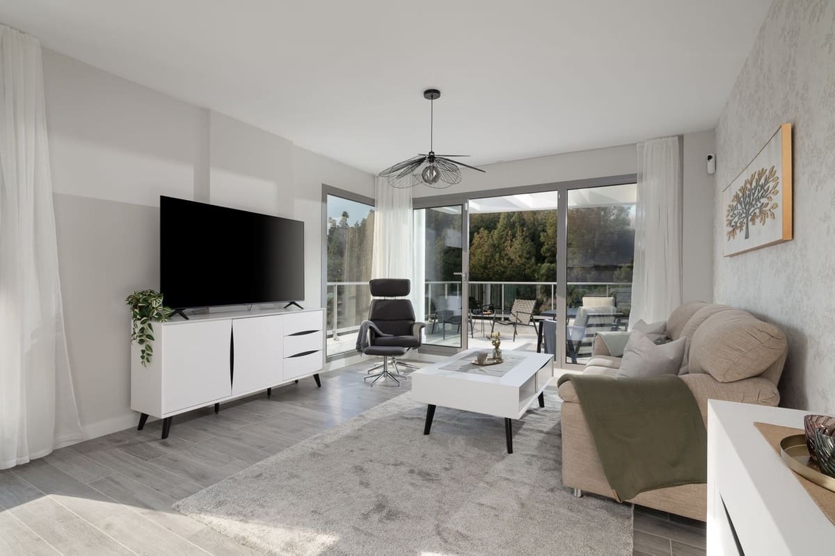 Apartamento de 3 habitaciones en El Chaparral en venta con piscina - 550.000 € (Ref: 9081898)