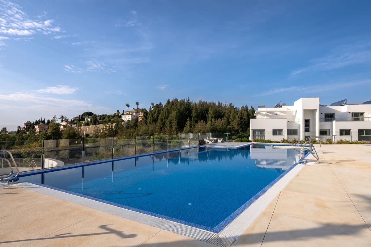 Apartamento de 3 habitaciones en El Chaparral en venta con piscina - 550.000 € (Ref: 9081898)