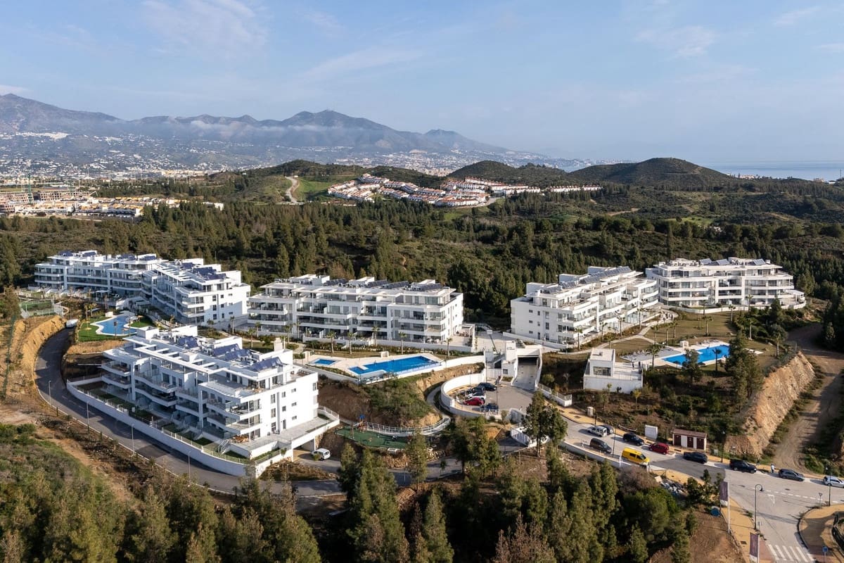 Apartamento de 3 habitaciones en El Chaparral en venta con piscina - 550.000 € (Ref: 9081898)