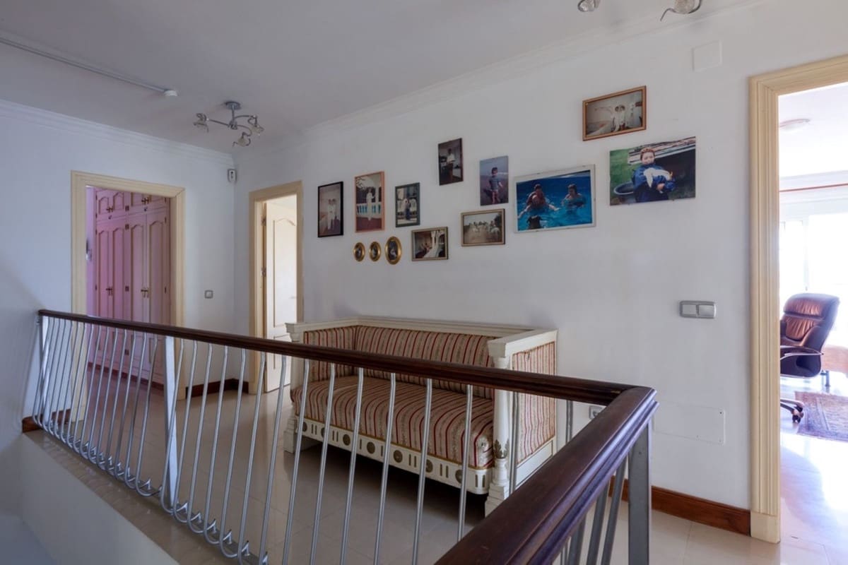 5 soveværelse Villa til salg i Mijas Golf med swimmingpool - € 952.000 (Ref: 9081907)