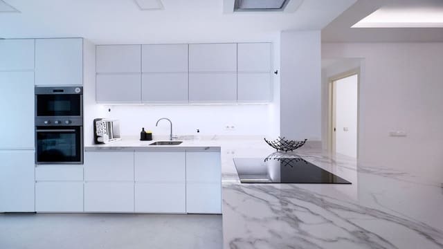 2 soverom Leilighet til salgs i Puerto Banus, Marbella med svømmebasseng - € 525 000 (Ref: 9081909)