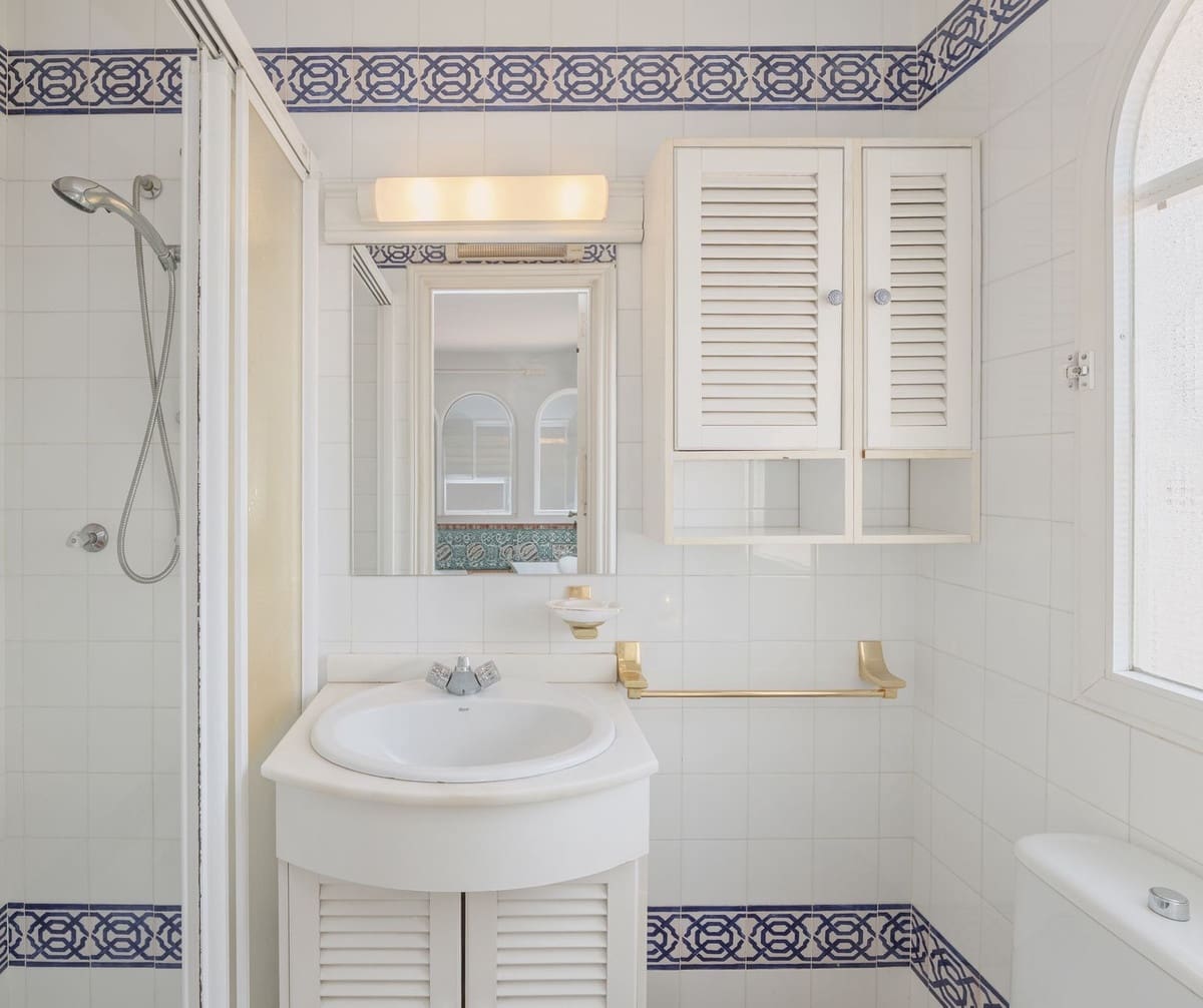 3 soveværelse Villa til salg i Marbella med swimmingpool - € 1.200.000 (Ref: 9081912)